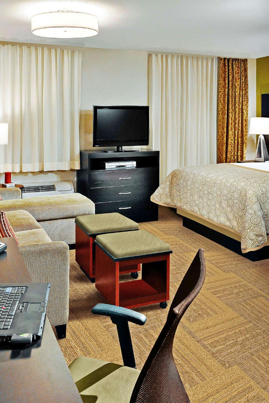 Hotel Staybridge Suites Eau Claire - Altoona photo 5