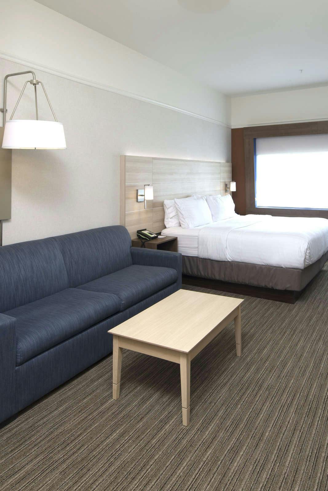 Hotel Holiday Inn Express & Suites Portage photo 2