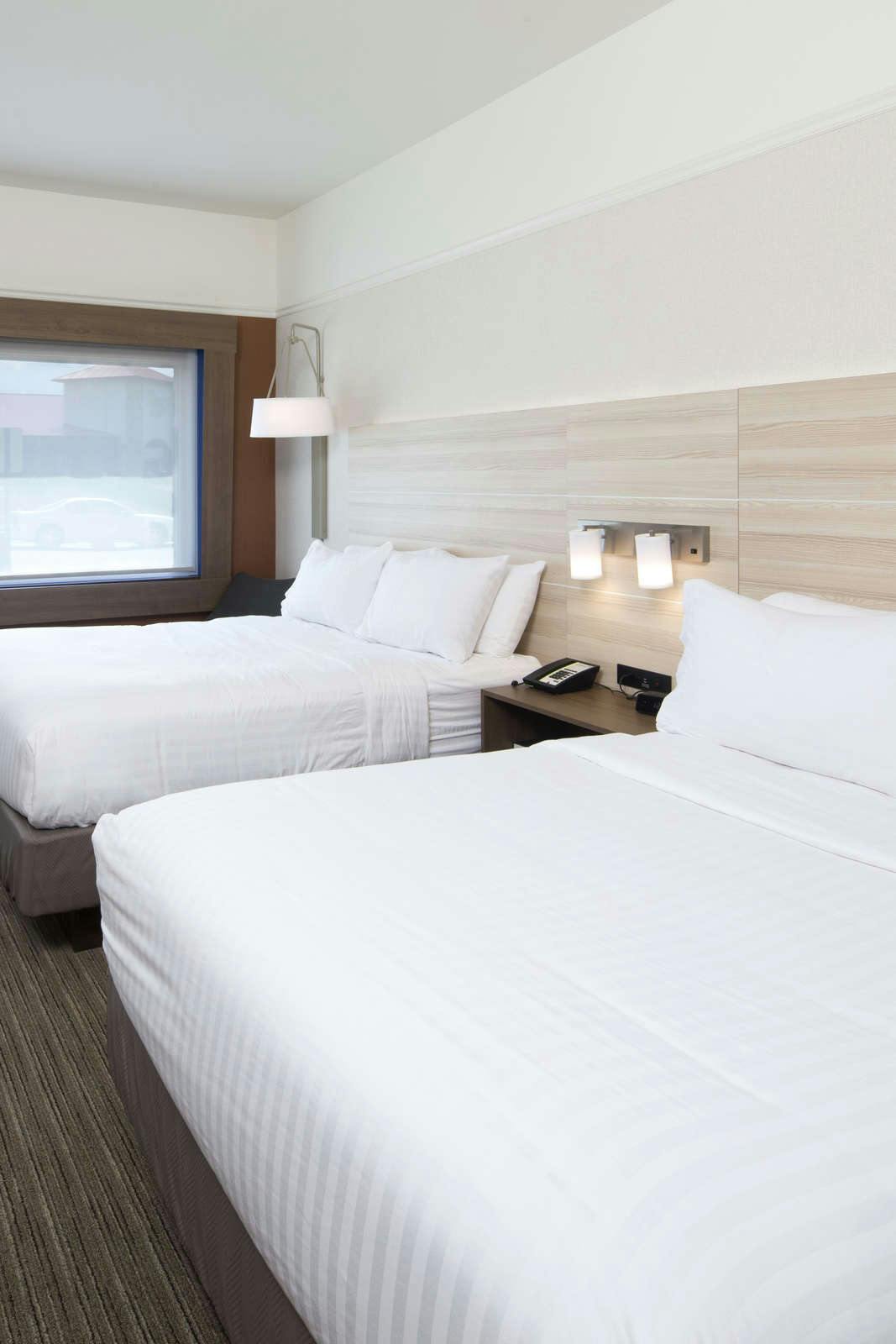 Hotel Holiday Inn Express & Suites Portage photo 5