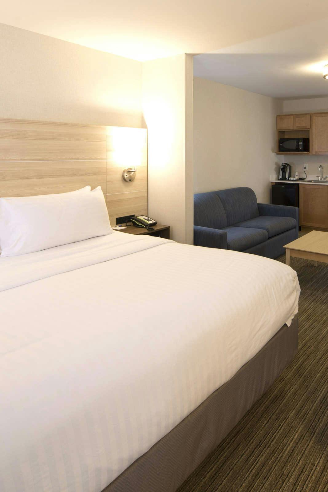 Hotel Holiday Inn Express & Suites Portage photo 4