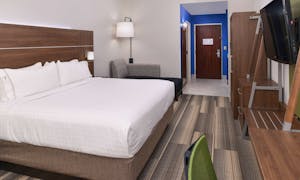 Holiday Inn Express & Suites Raleigh NE - Medical Center Area