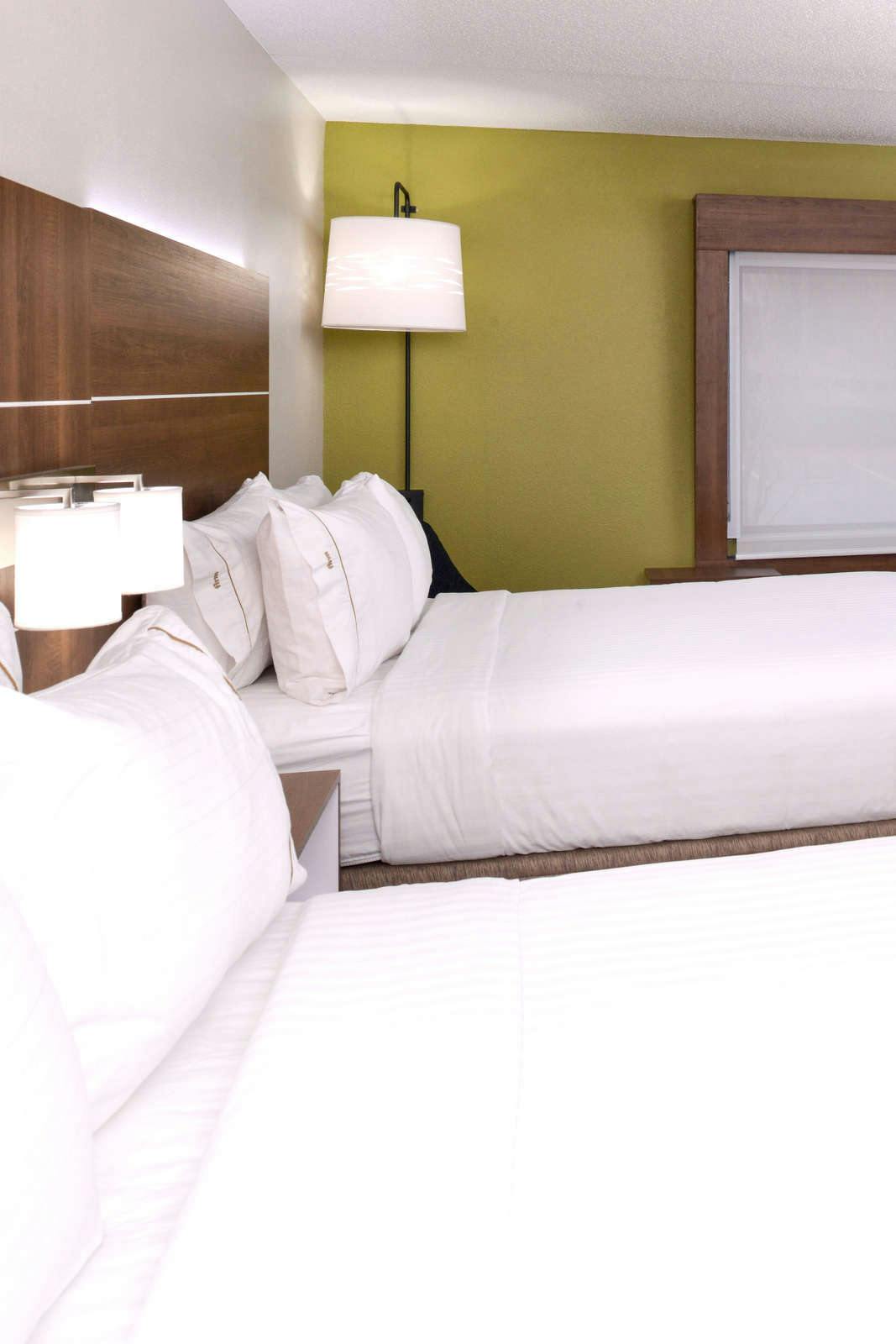 Hotel Holiday Inn Express & Suites Raleigh NE - Medical Center Area photo 4