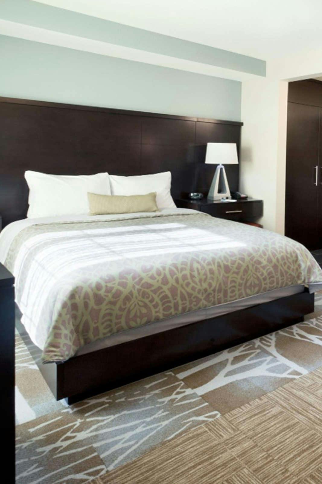 Hotel Staybridge Suites Toledo - Rossford Perrysburg photo 1