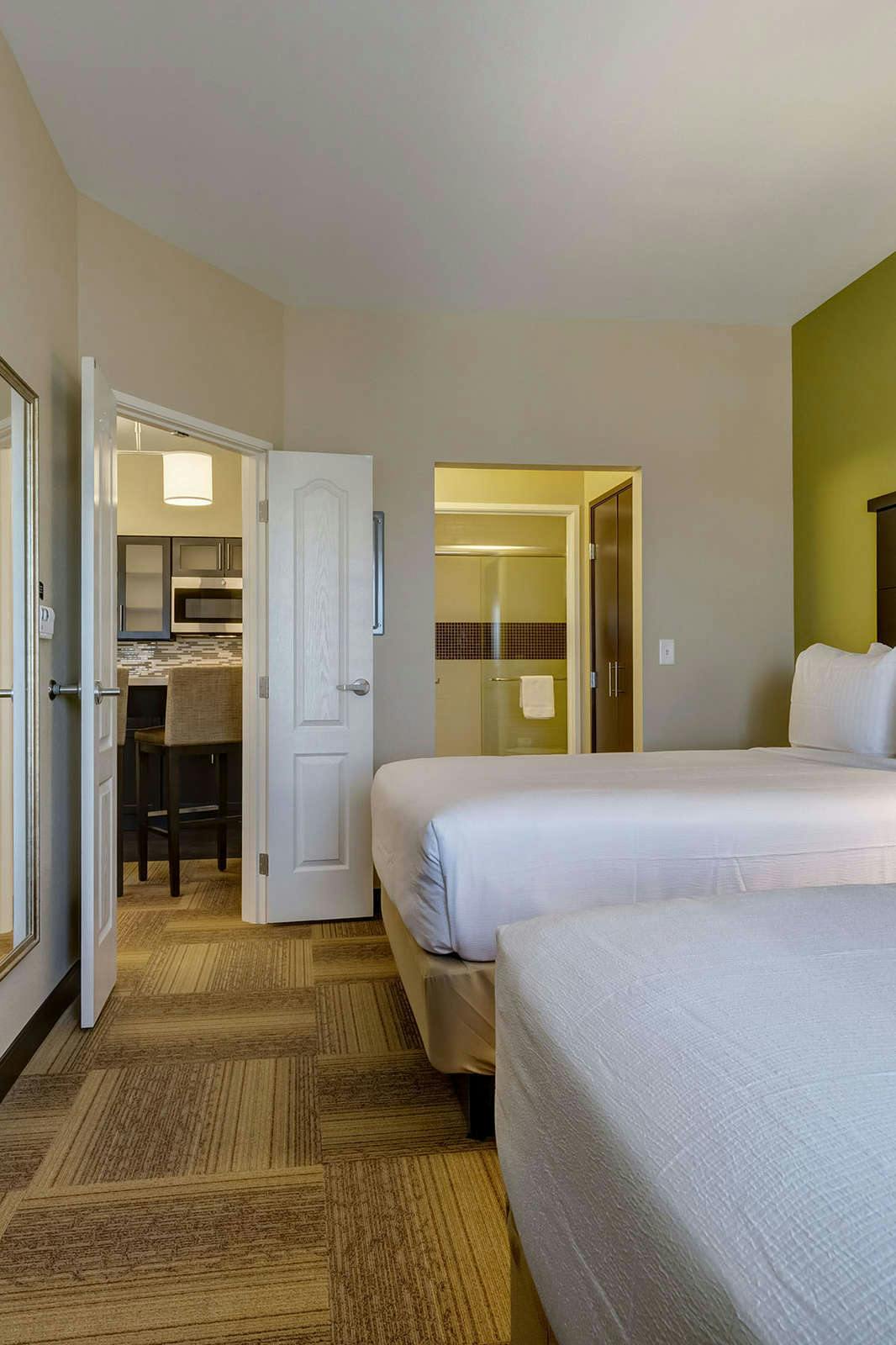 Hotel Staybridge Suites St Louis - Westport photo 5