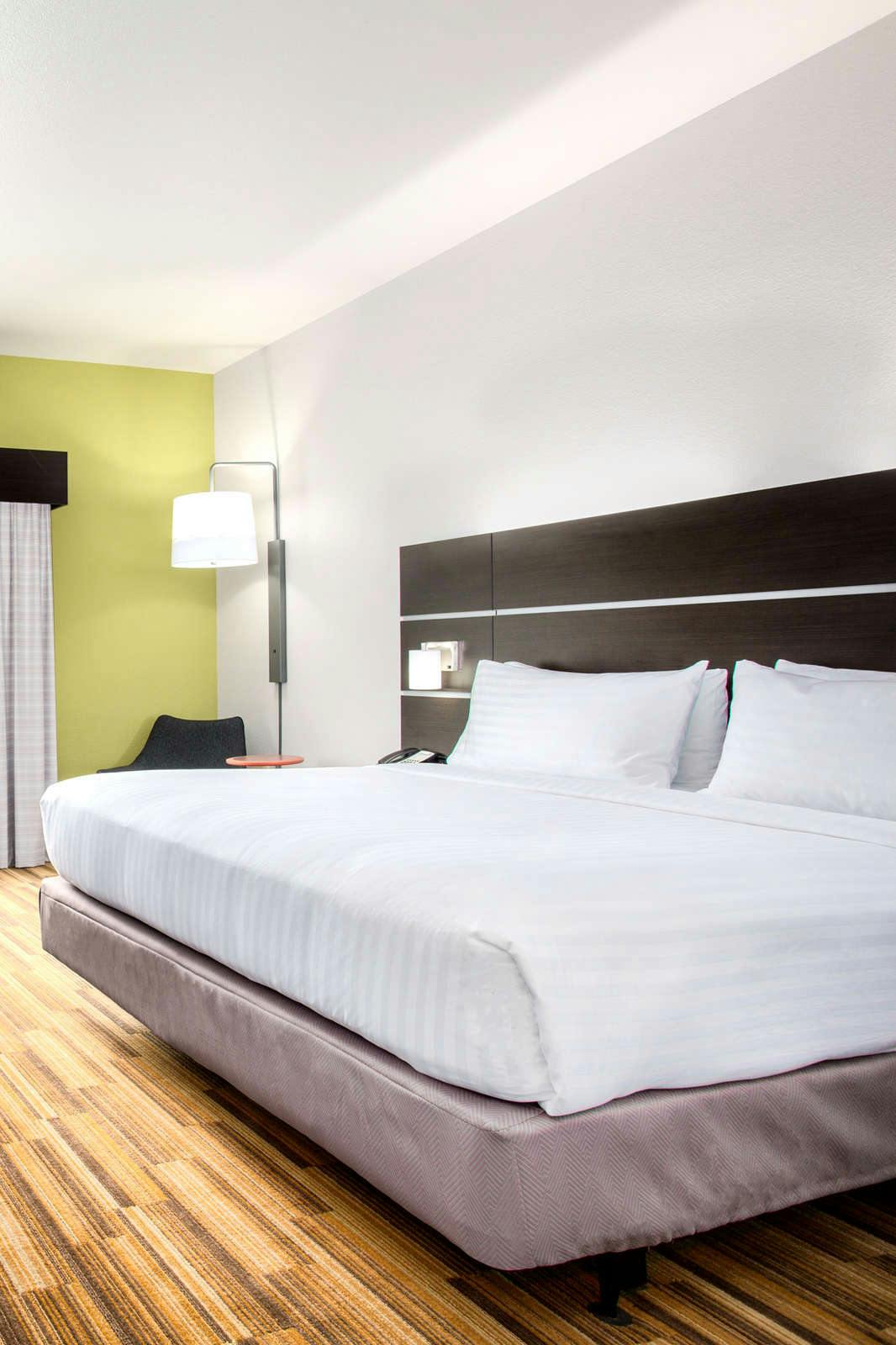 Hotel Holiday Inn Express & Suites Rapid City - Rushmore South photo 3