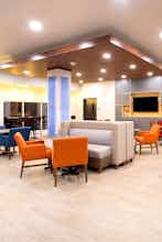 Hotel Holiday Inn Express & Suites Rapid City - Rushmore South photo 1