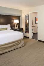 Hotel Staybridge Suites Omaha West photo 1