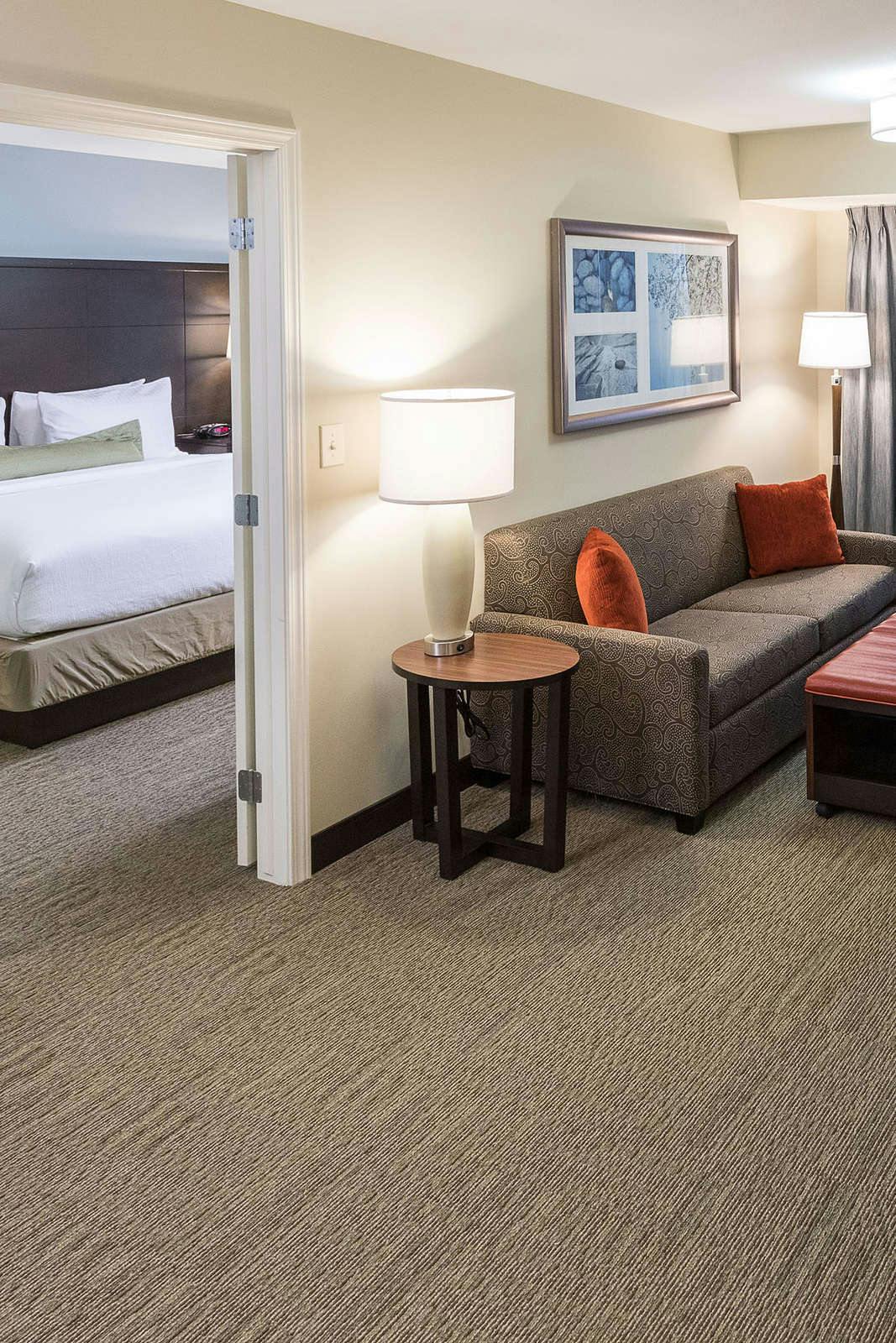 Hotel Staybridge Suites Omaha West photo 3