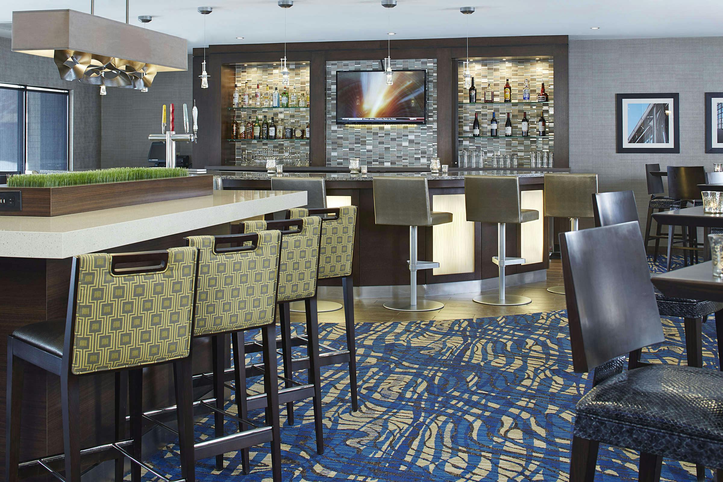 Hotel Courtyard Minneapolis St. Paul/Roseville by Marriott photo 2