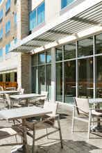 Hotel Holiday Inn Express & Suites Salisbury photo 1