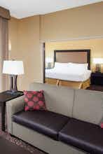 Hotel Holiday Inn Express & Suites Sandusky photo 1