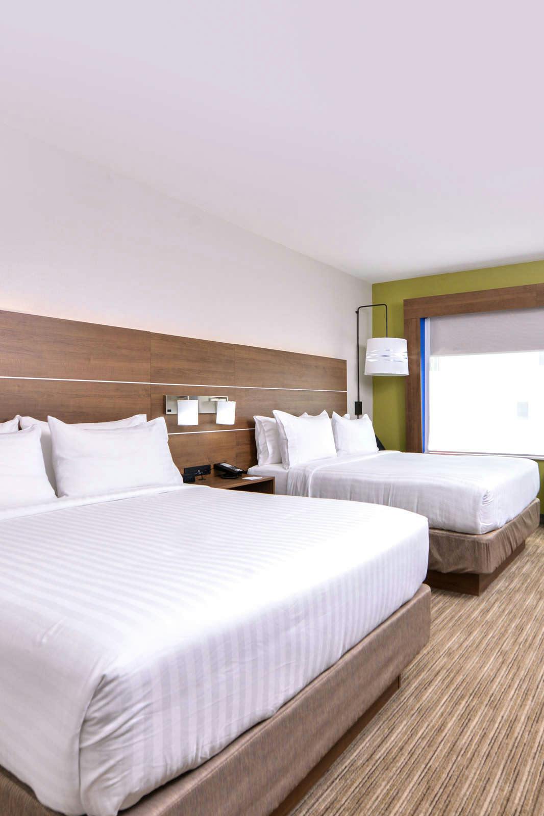 Hotel Holiday Inn Express & Suites Siloam Springs photo 3