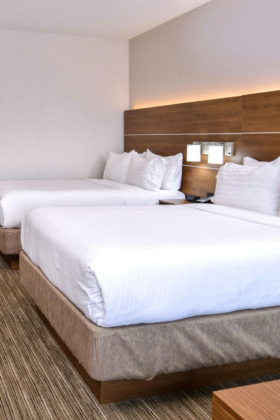 Hotel Holiday Inn Express & Suites Siloam Springs photo 4