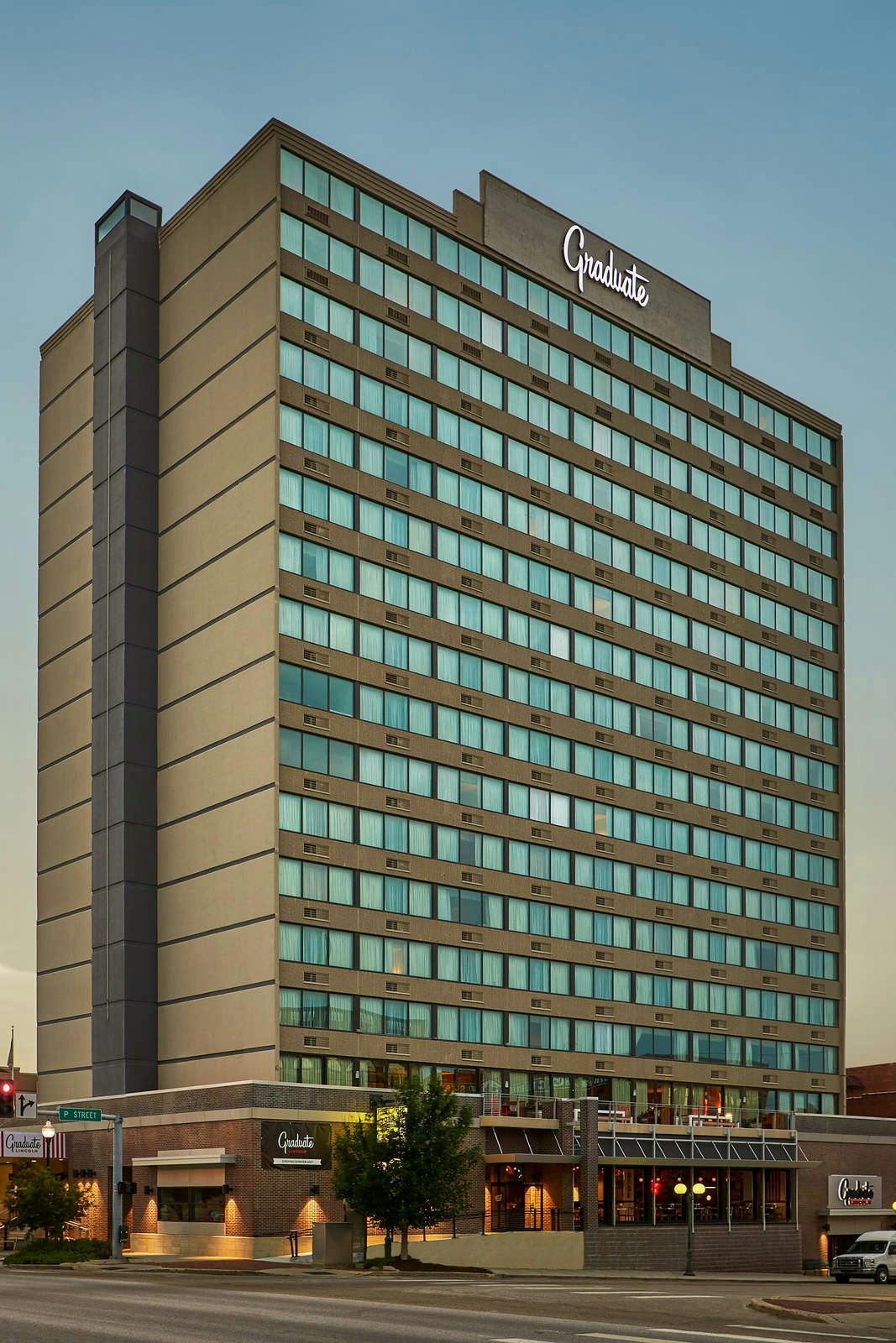 Hotel Graduate by Hilton Lincoln photo 2