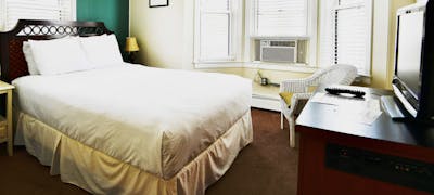 North Beach Hotel