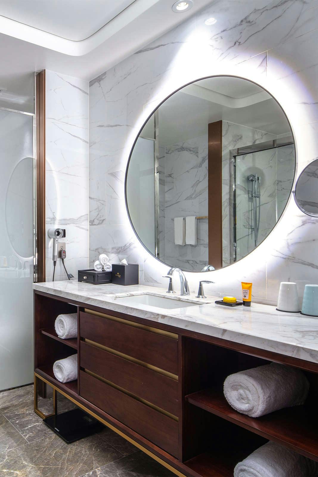 Hotel Blossom Hotel Houston, Curio Collection by Hilton photo 3