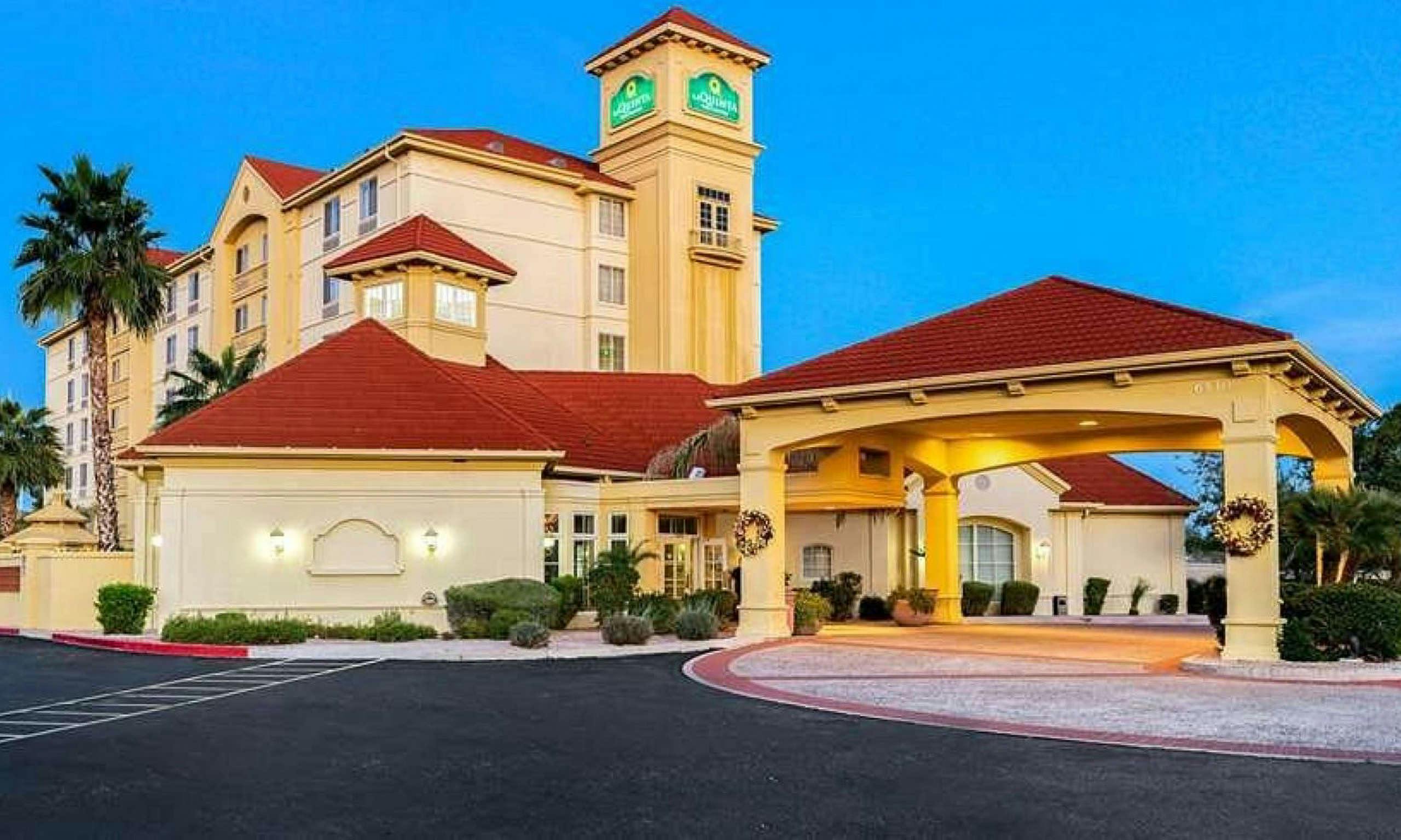 La Quinta Inn & Suites Mesa Superstition Springs