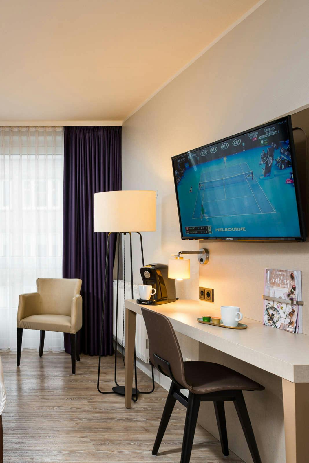 Hotel Leonardo Hotel Frankfurt City Center photo 2