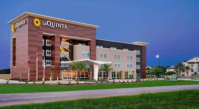 La Quinta Inn & Suites by Wyndham-Texas City I 45