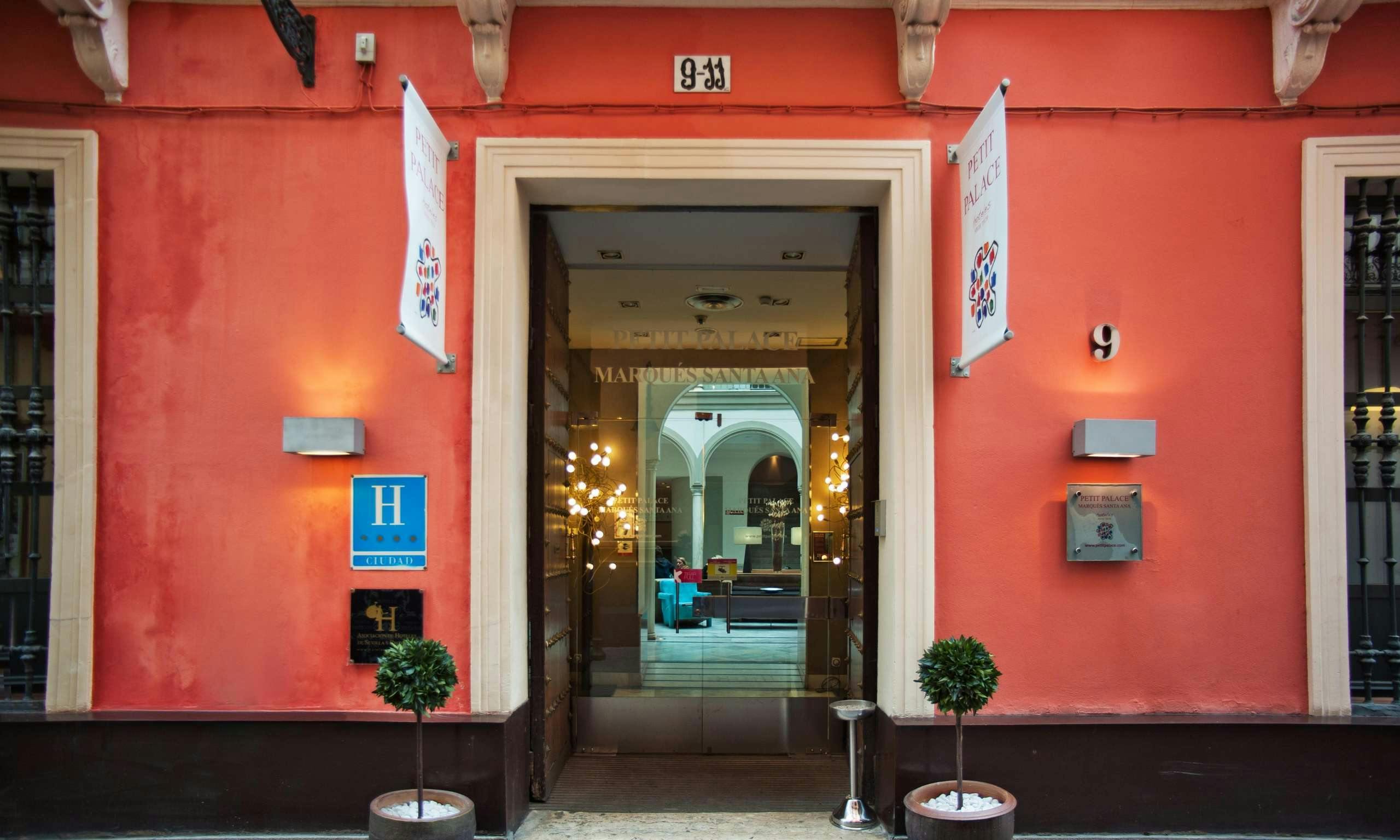 PETIT PALACE MARQUES DE SANTA ANA