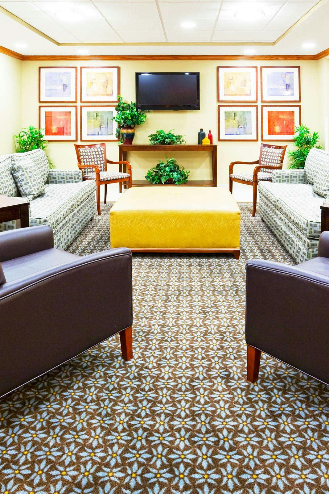 Hotel Candlewood Suites Kenosha, an IHG Hotel photo 5