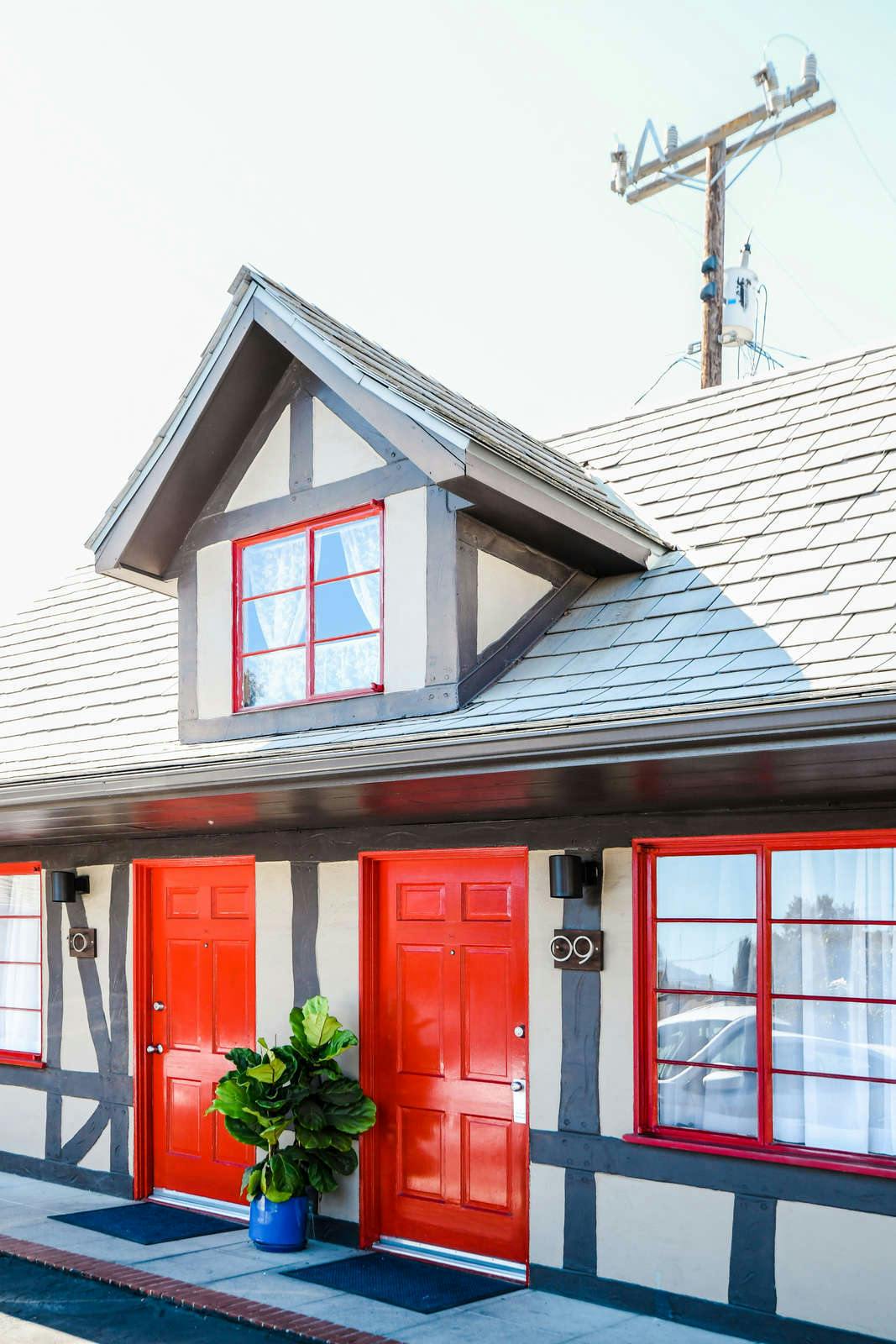 Hotel Hamlet Inn photo 1