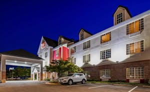 Best Western Plus Lake Lanier Gainesville Hotel & Suites