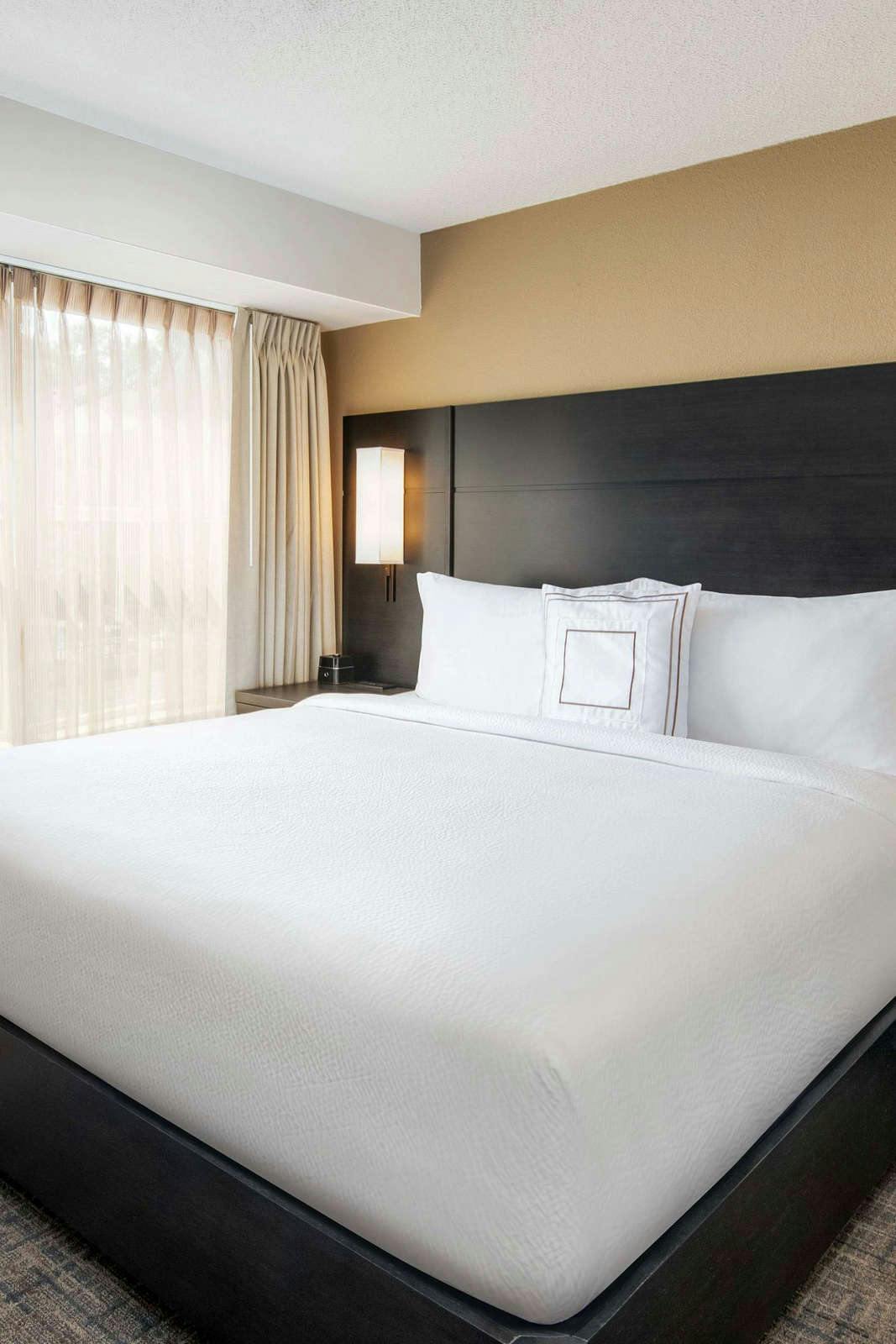 Hotel Sonesta Es Suites Atlanta Kennesaw Town Center photo 1