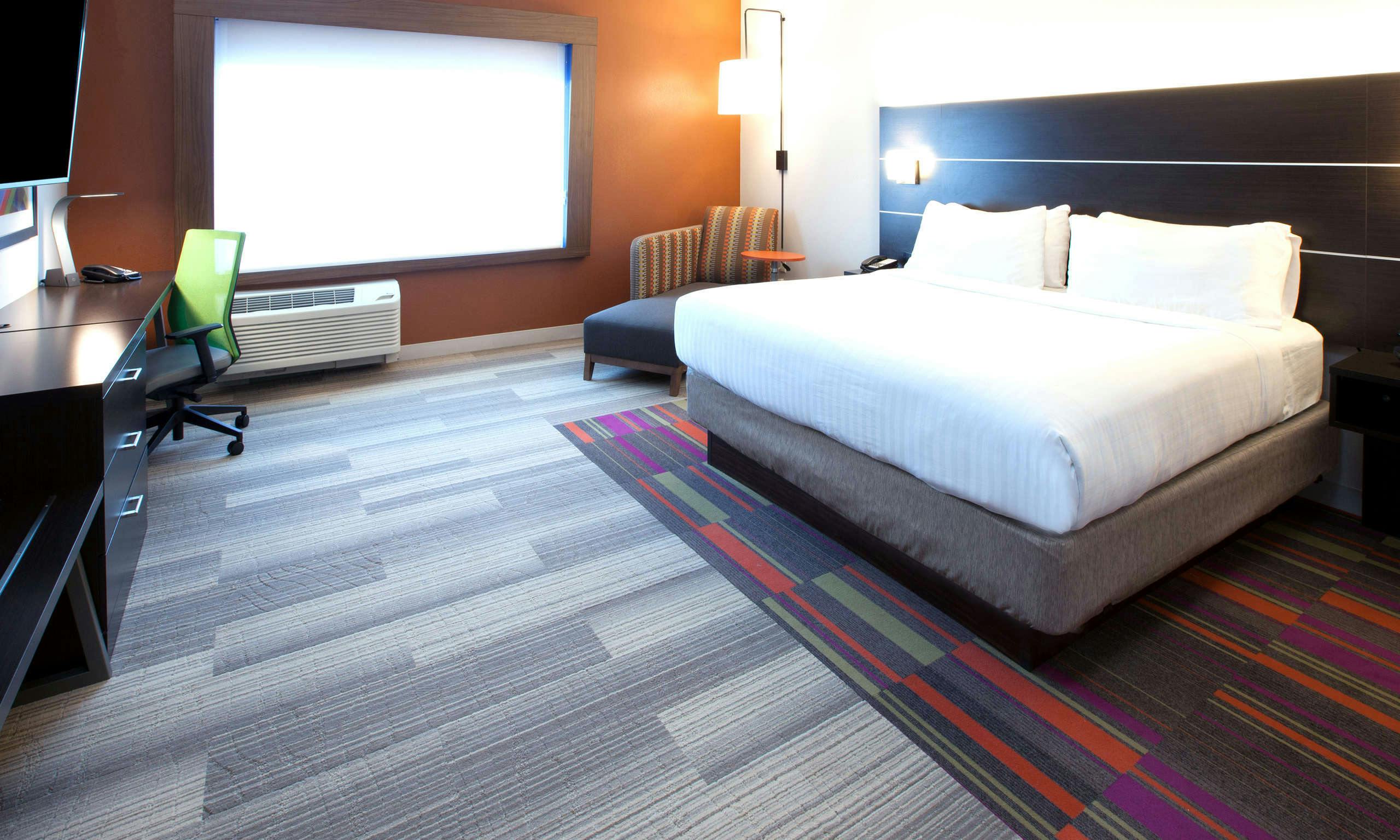 Holiday Inn Express & Suites Indianapolis NE - Noblesville