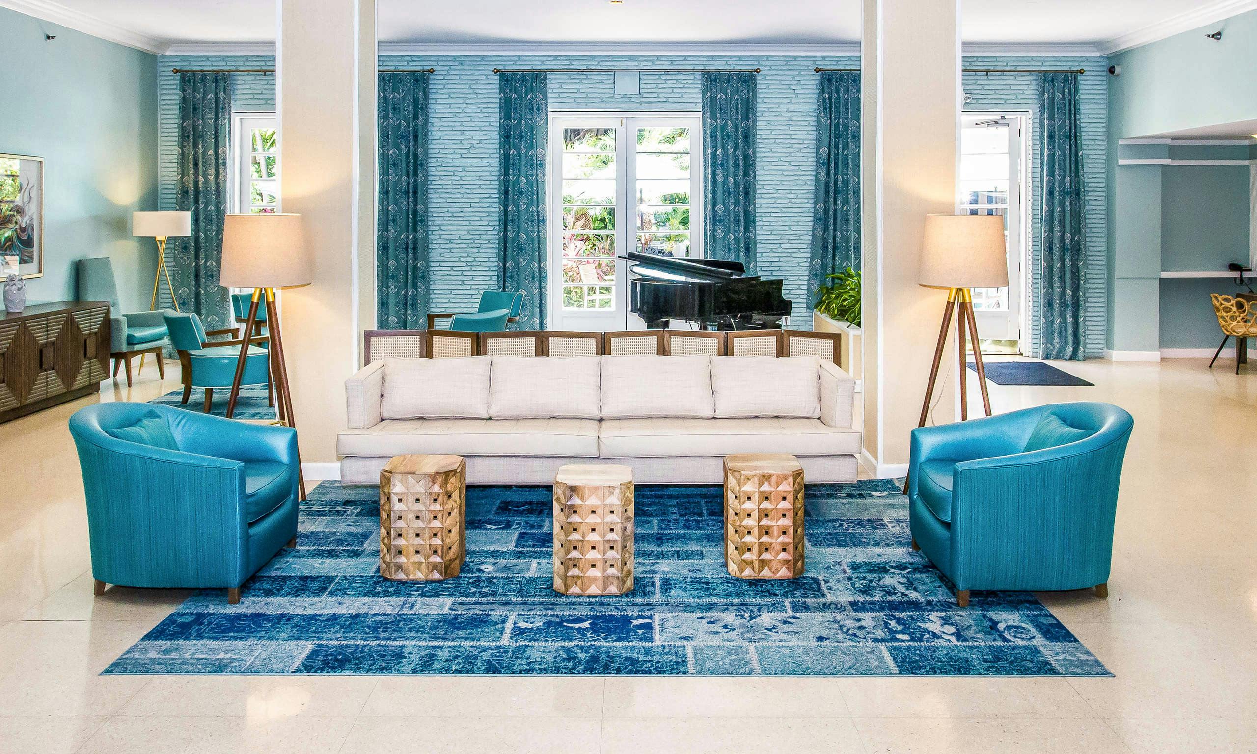 Dorchester Hotel & Suites