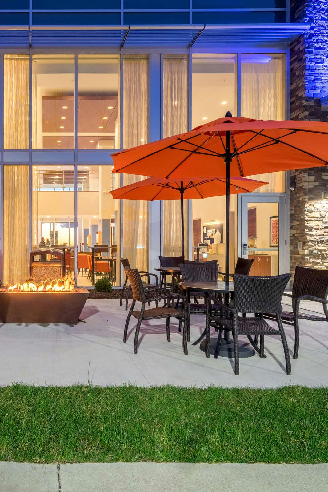 Hotel Holiday Inn Express & Suites Indianapolis NE - Noblesville photo 1