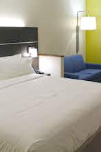 Hotel Holiday Inn Express & Suites St. Louis South - I-55 photo 2