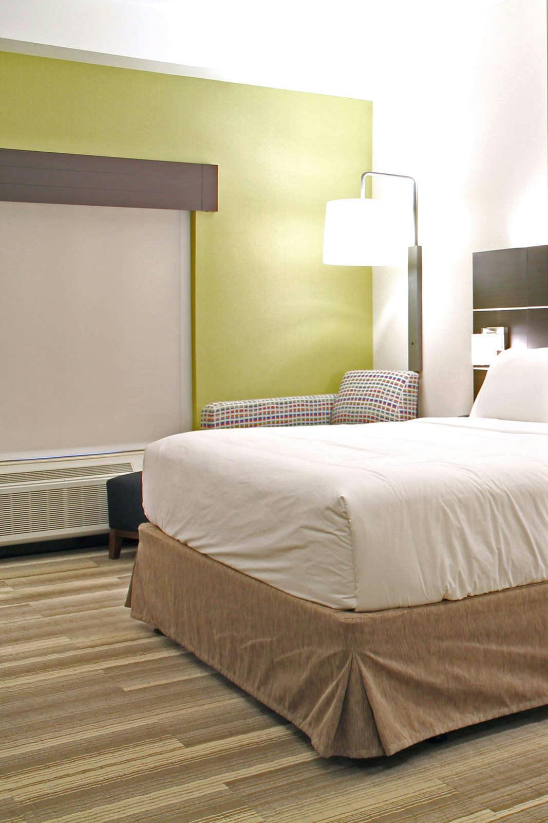 Hotel Holiday Inn Express & Suites St. Louis South - I-55 photo 4