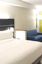 Hotel Holiday Inn Express & Suites St. Louis South - I-55 photo 5