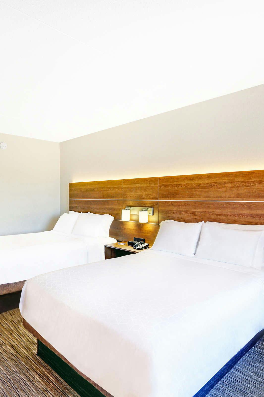 Hotel Holiday Inn Express Hotel & Suites Woodstock South photo 2