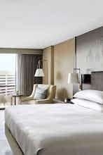 Hotel Dallas/Addison Marriott Quorum by the Galleria photo 1