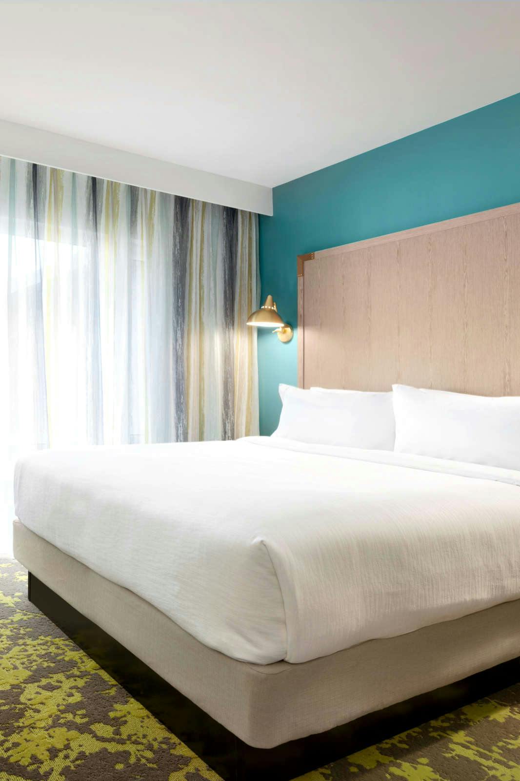 Hotel Embassy Suites by Hilton Boulder photo 3