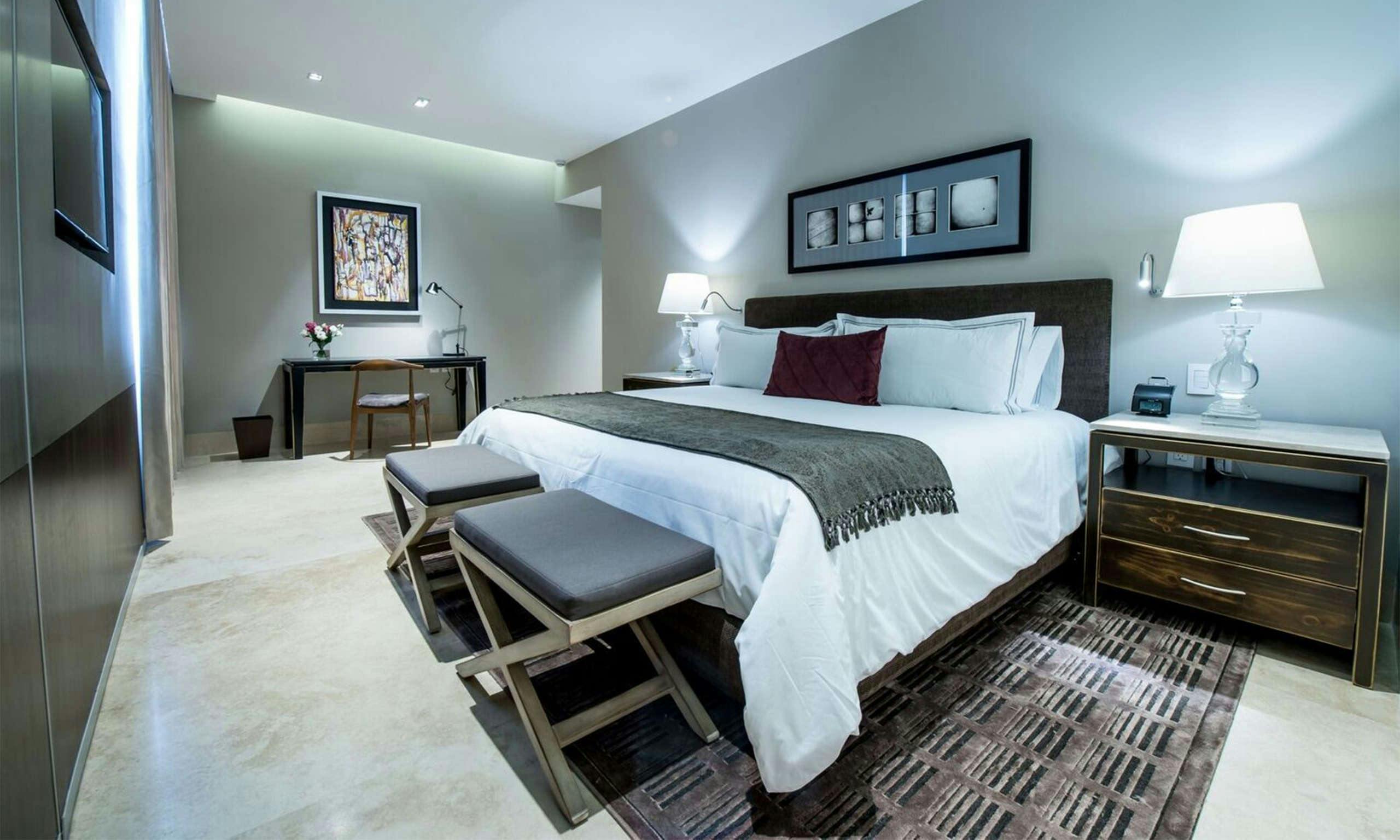 Square Small Luxury Hotel