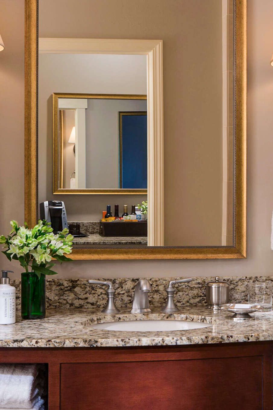 Hotel River Terrace Inn, A Noble House Hotel photo 4