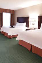 Hotel Hampton Inn & Suites Newark-Harrison-Riverwalk photo 2