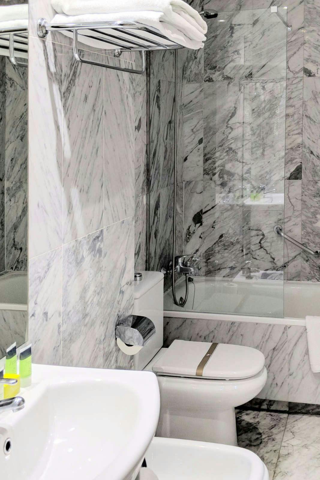 Hotel Silken Torre Garden Madrid photo 5