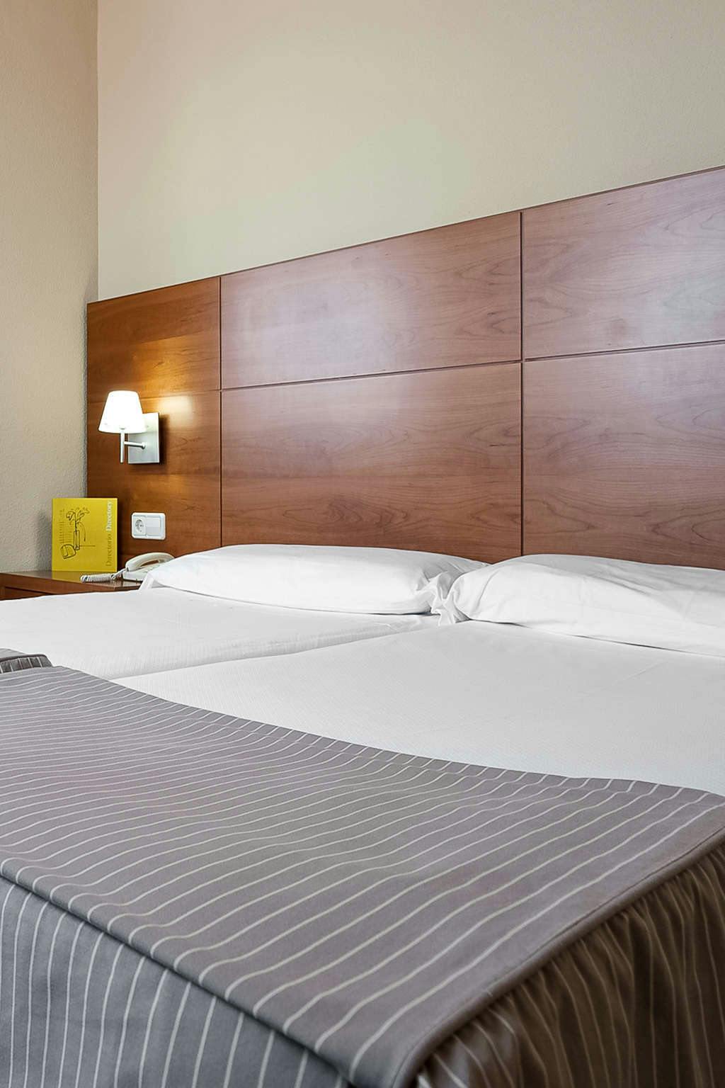 Hotel Silken Torre Garden Madrid photo 2