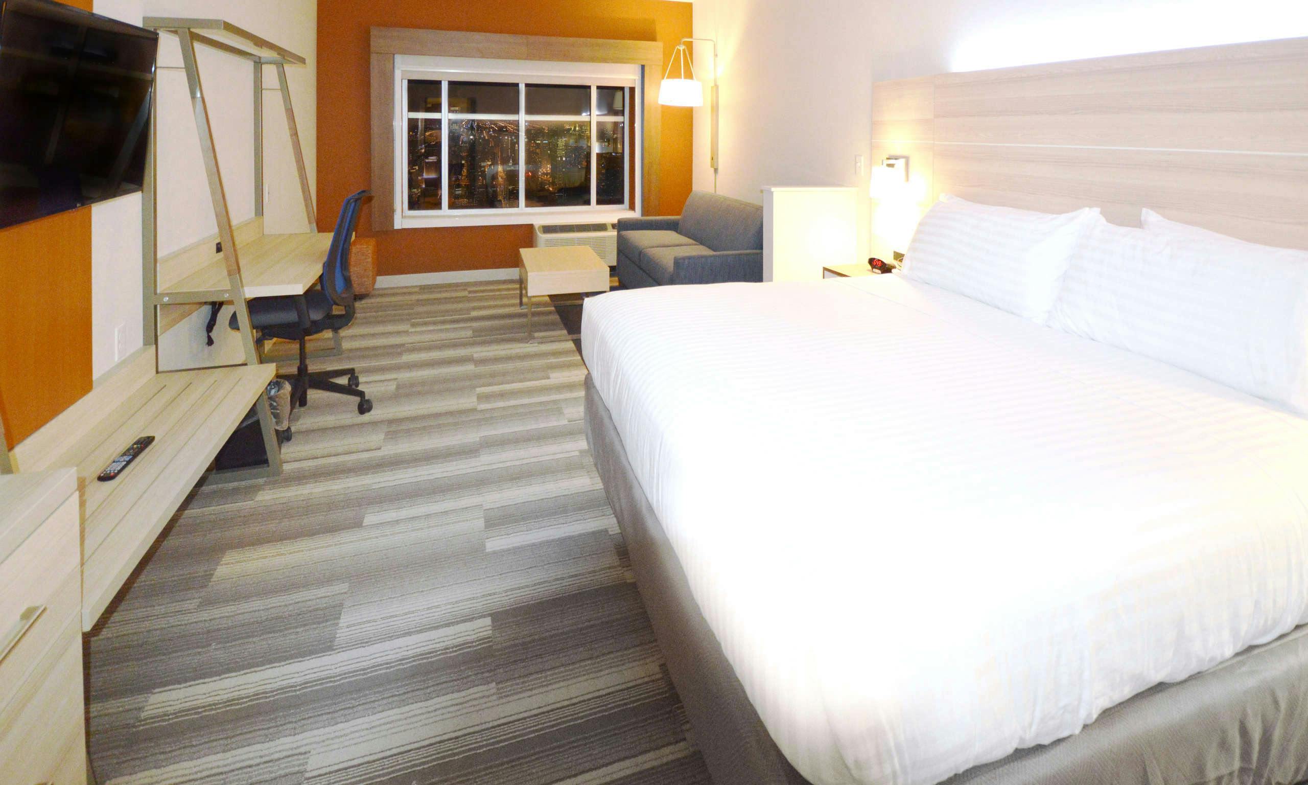 Holiday Inn Express & Suites Toledo South - Perrysburg