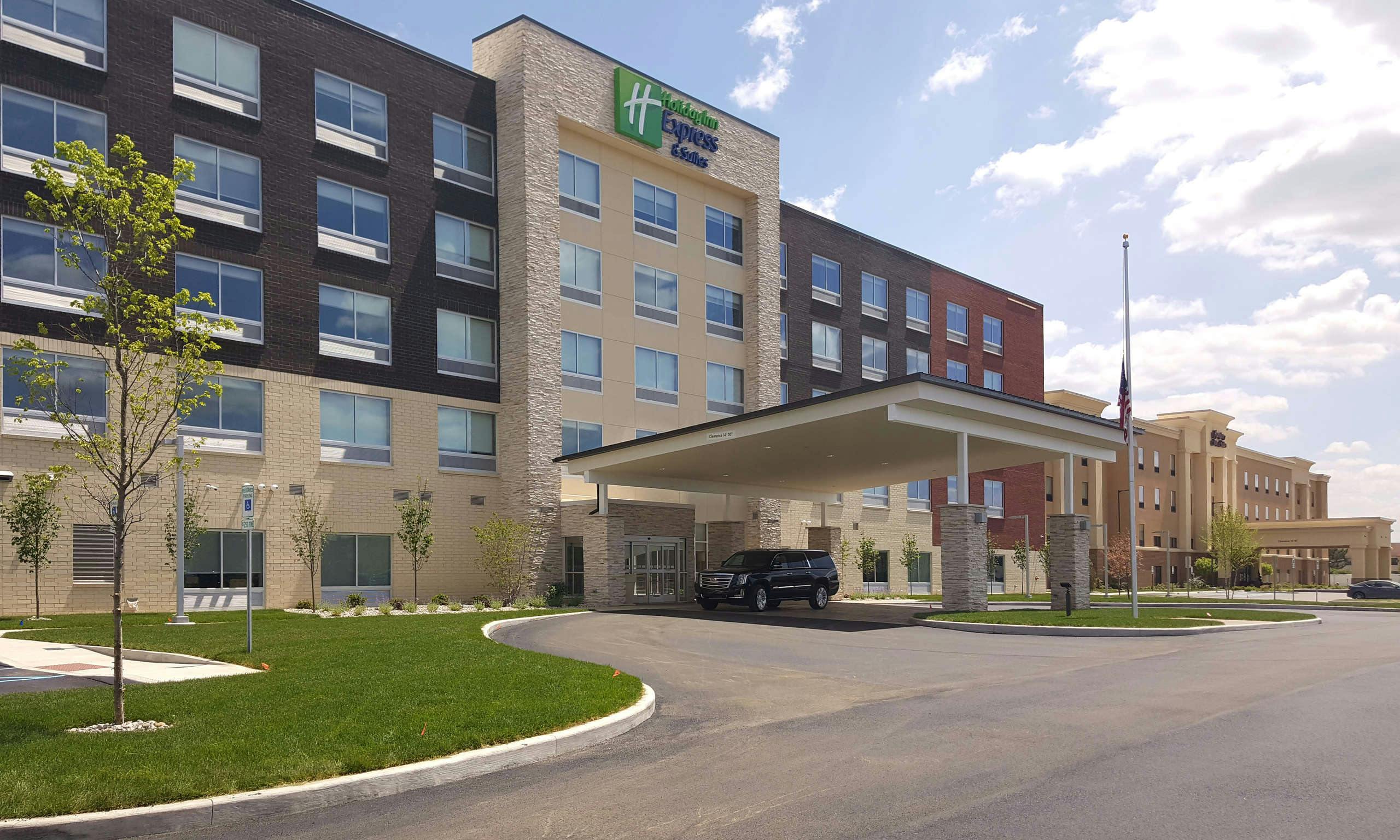 Holiday Inn Express & Suites Toledo West
