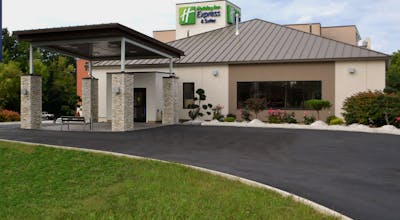 Holiday Inn Express & Suites Waterville - North