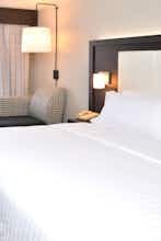 Hotel Holiday Inn Express & Suites Waterville - North photo 1