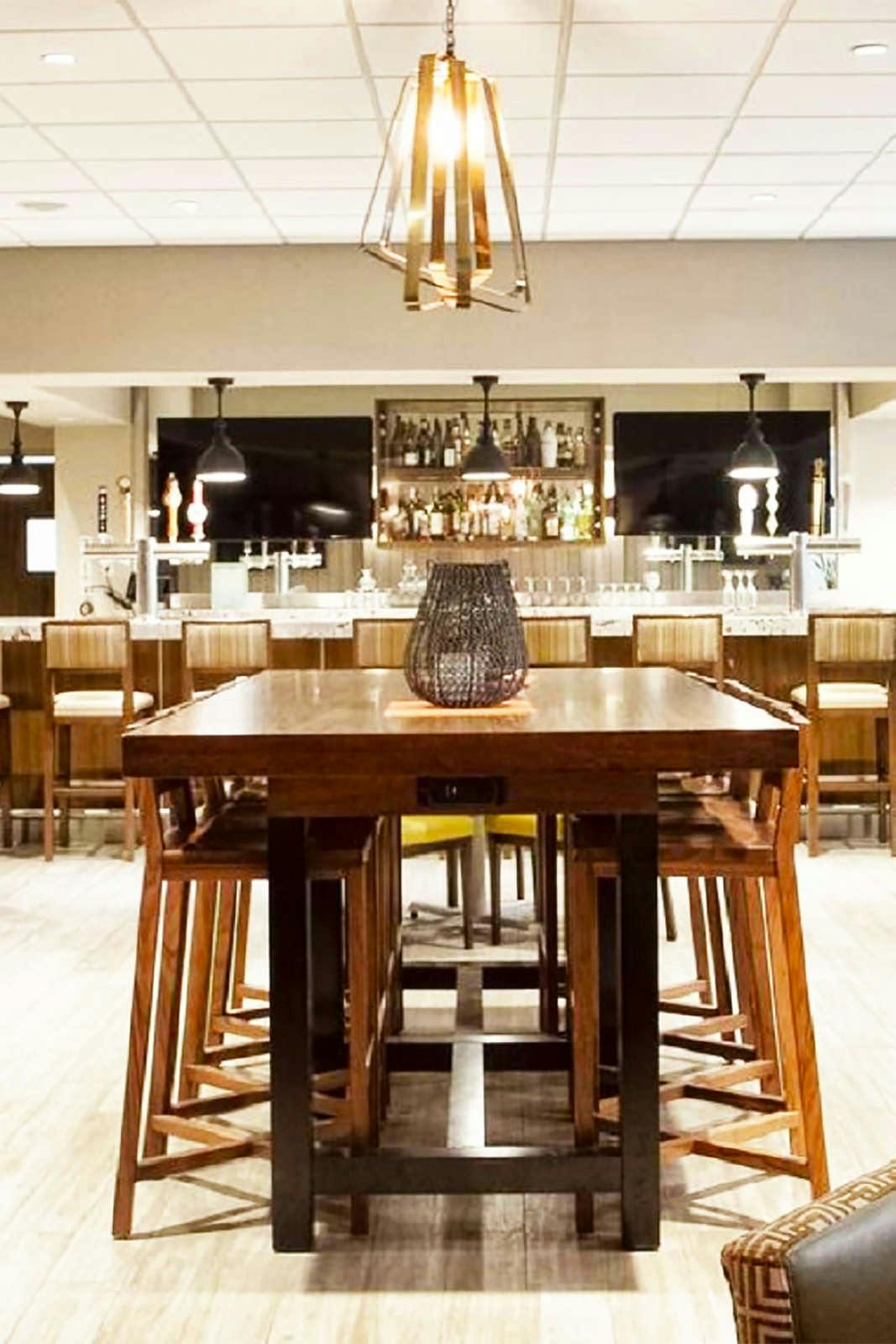 Hotel Embassy Suites by Hilton Bloomington/Minneapolis photo 4