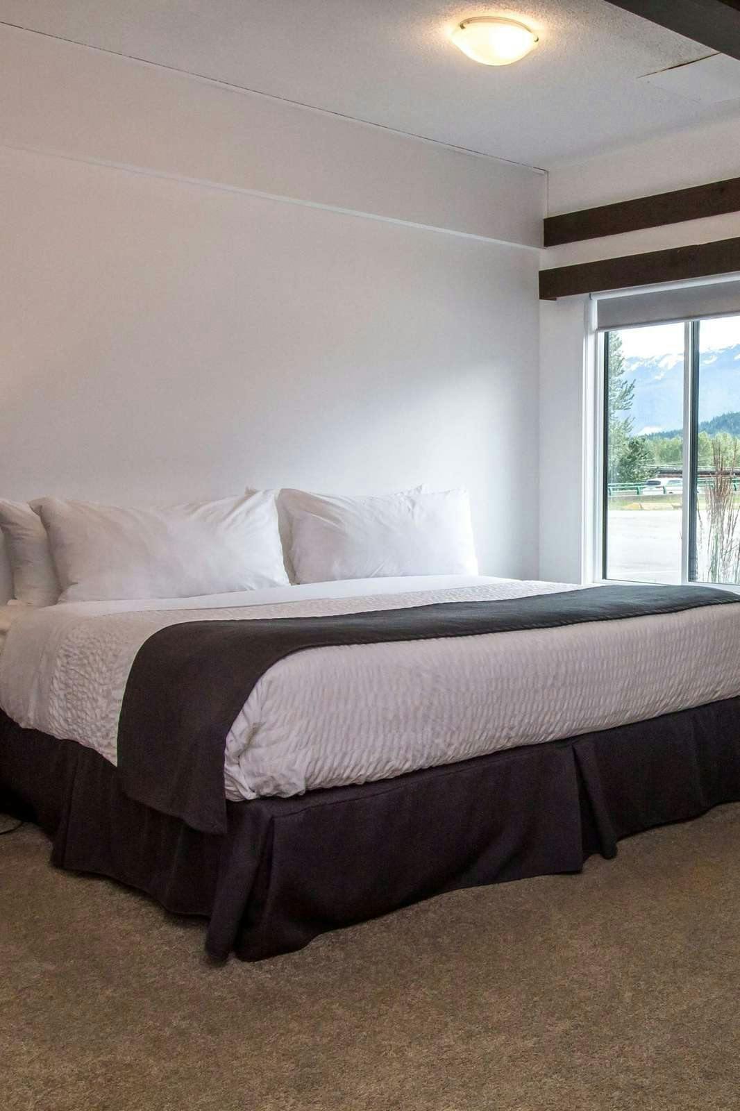 Hotel Stoke Hotel Sure Stay Collection By Best Western photo 1