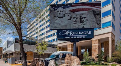 The Rushmore Hotel & Suites, Bw Premier Collection