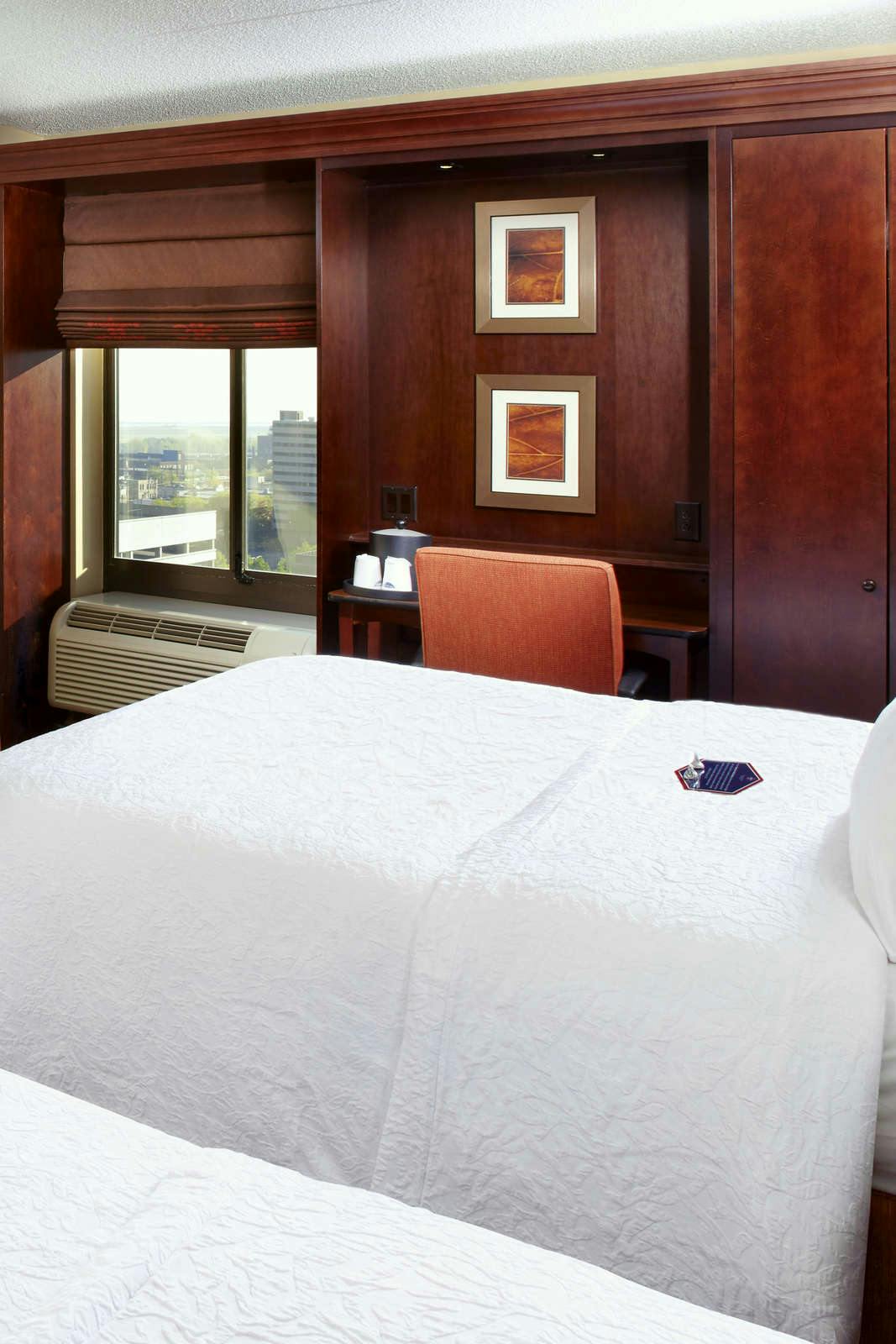 Hampton Inn Cleveland Downtown Cleveland Hoteltonight